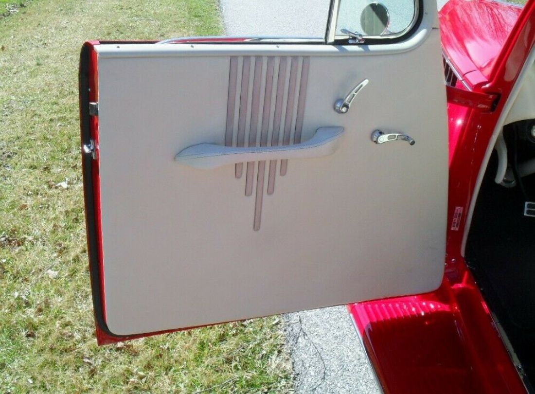 1940 Packard Custom 110 - photo 9