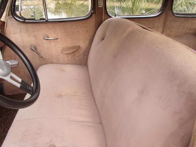 1940 Packard Sedan - photo 10