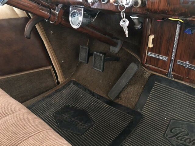 1940 Packard Model 120 C - photo 13