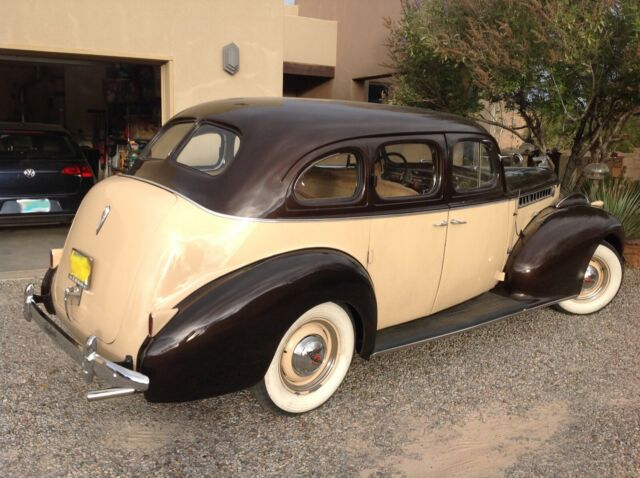 1940 Packard Model 120 C - photo 4