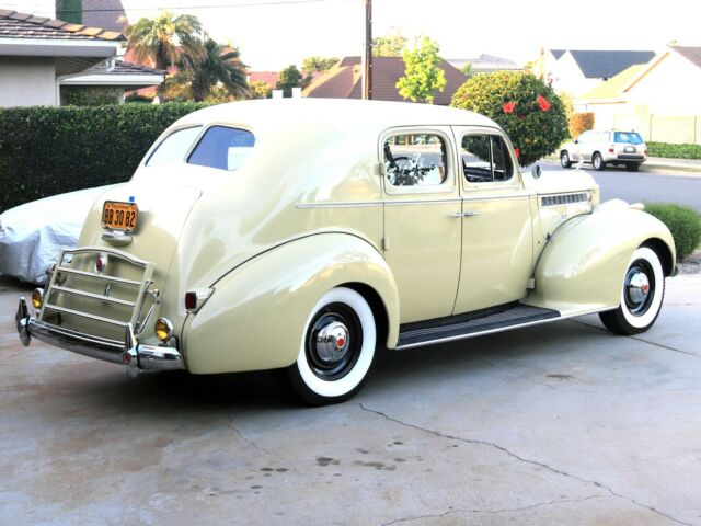 1940 Packard Model 1803 160 Club Sedan - photo 2