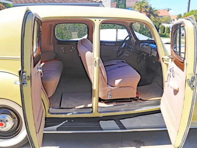 1940 Packard Model 1803 160 Club Sedan - photo 6