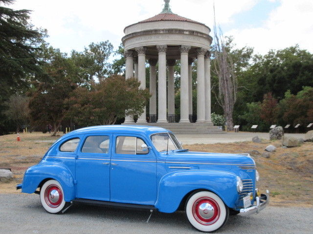1940 Plymouth P-10 sedan 1940 Plymouth P-10 Deluxe
