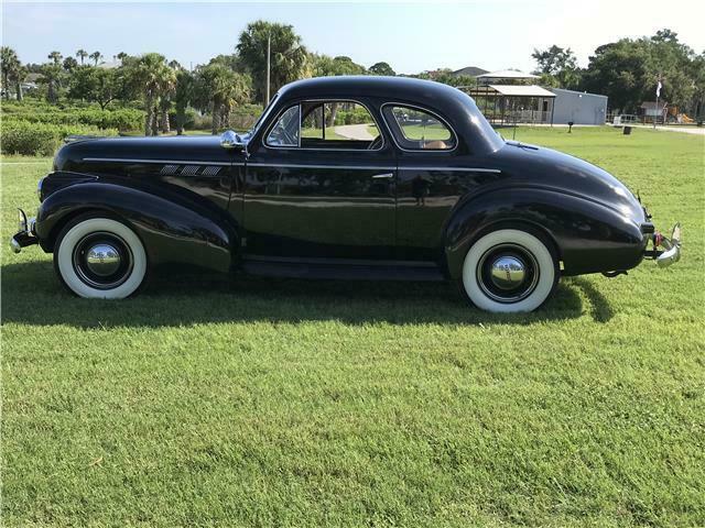 1940 Pontiac 2 Door -- - photo 3