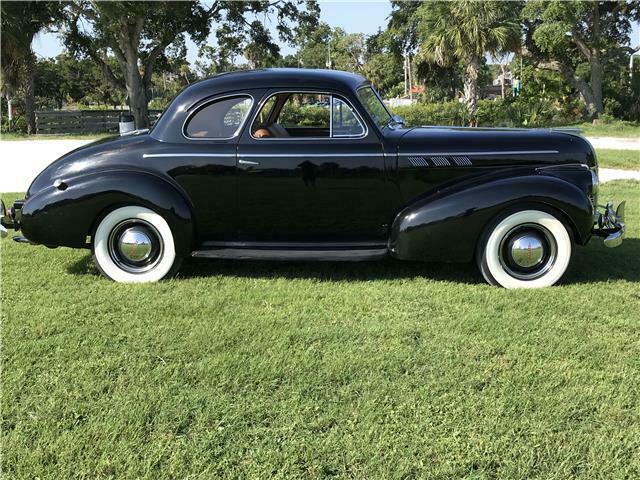 1940 Pontiac 2 Door -- - photo 5