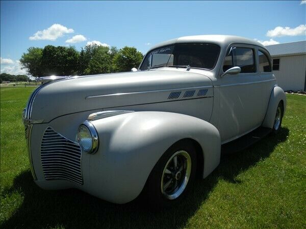 1940 Pontiac Custom - photo 2