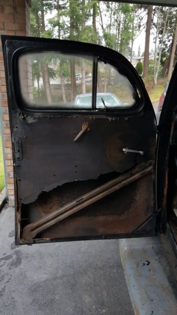 1940 Ford 4DSED - photo 6