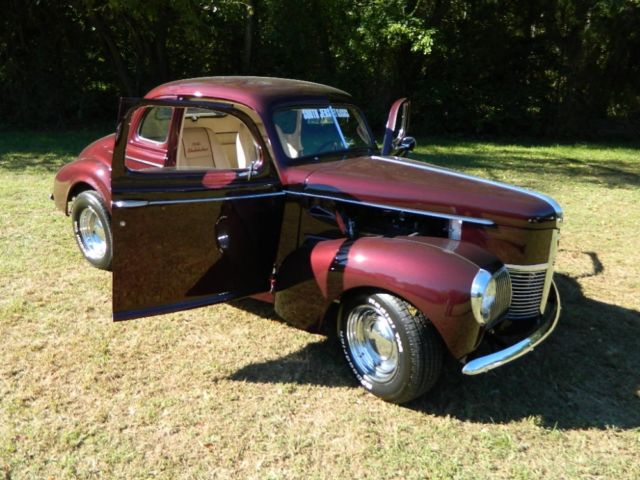 1940 Studebaker Champion 5 Window