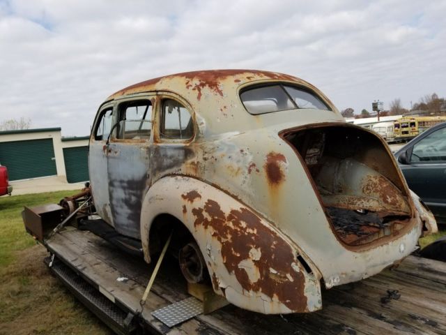 1940 Studebaker - photo 7
