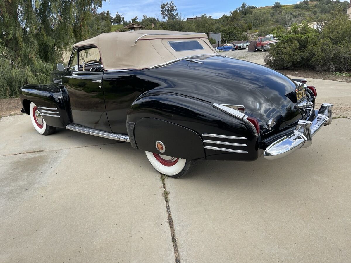 1941 Cadillac 62 Convertible - photo 5