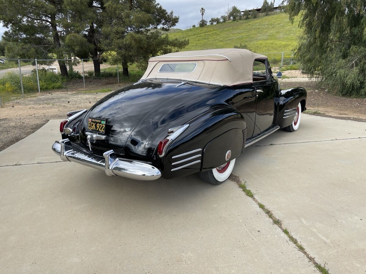 1941 Cadillac 62 Convertible - photo 7