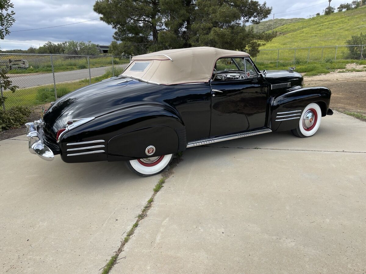 1941 Cadillac 62 Convertible - photo 8