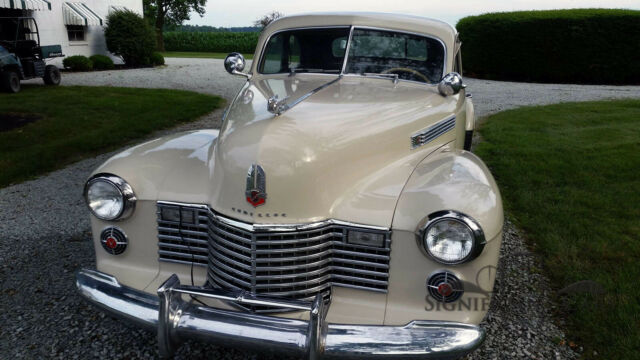 1941 Cadillac 62 Coupe - Rare Special Order Interior, Great Running CCCA Classic 1941 Cadillac Series 62 Deluxe