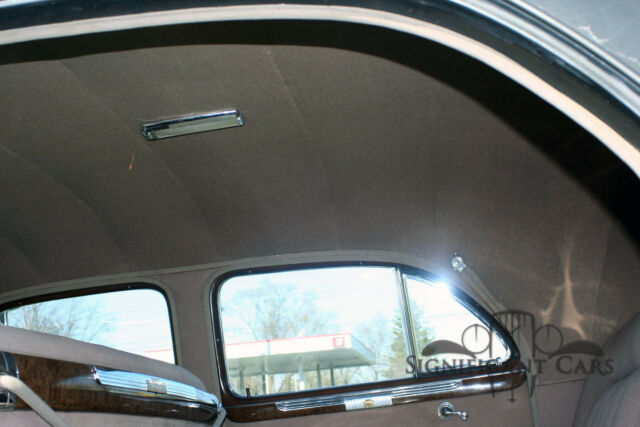 1941 Cadillac Series 62 Sedan - photo 10