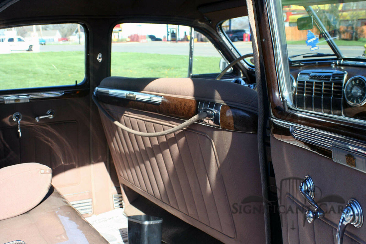 1941 Cadillac Series 62 Sedan - photo 12