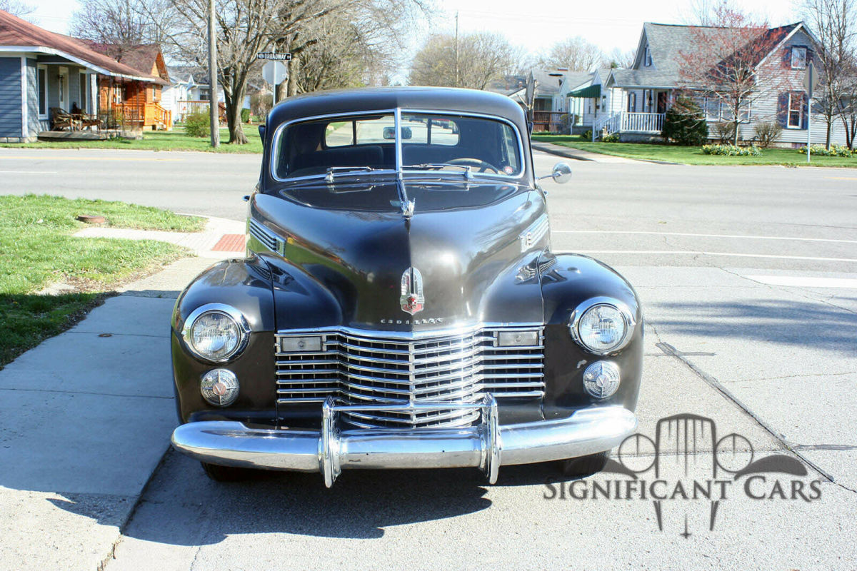 1941 Cadillac Series 62 Sedan - photo 2