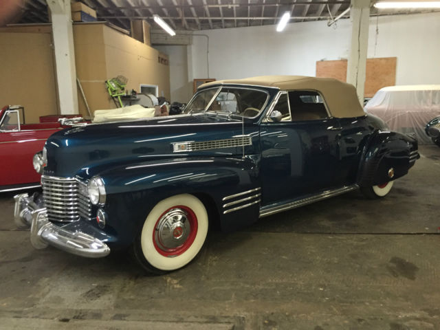 1941 Cadillac convertible - photo 11