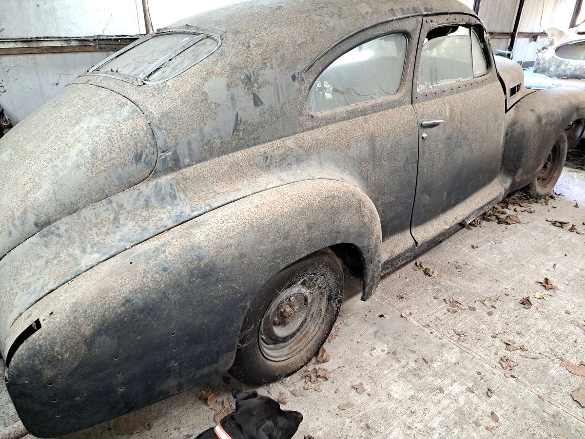 1941 Cadillac Series 61 - photo 2