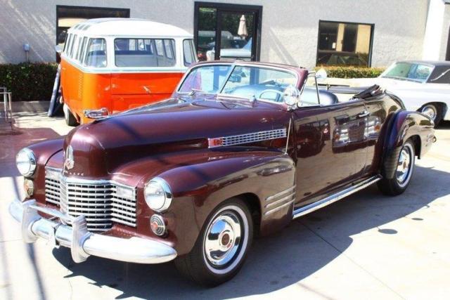 1941 Cadillac Fleetwood Convertible - photo 4