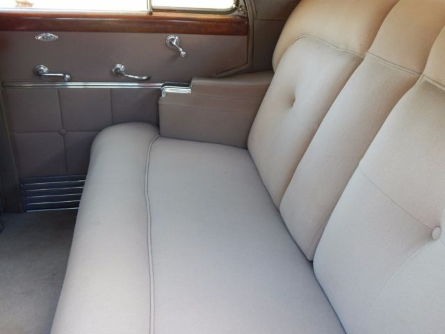 1941 Cadillac Fleetwood original type tan cloth - photo 7