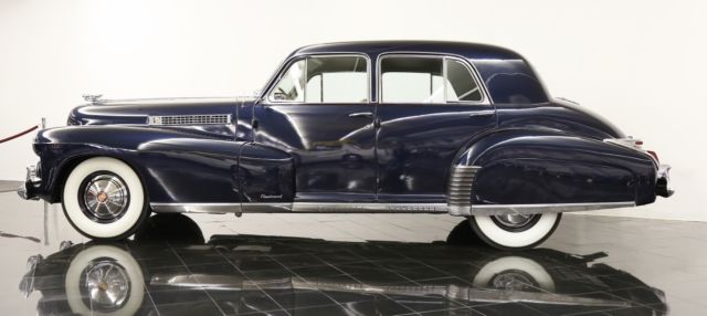 1941 Cadillac Fleetwood Sixty Special Imperial Sedan - photo 3