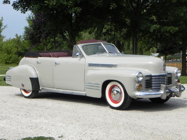 1941 Cadillac Series 41-62 Convertible Sedan - photo 10