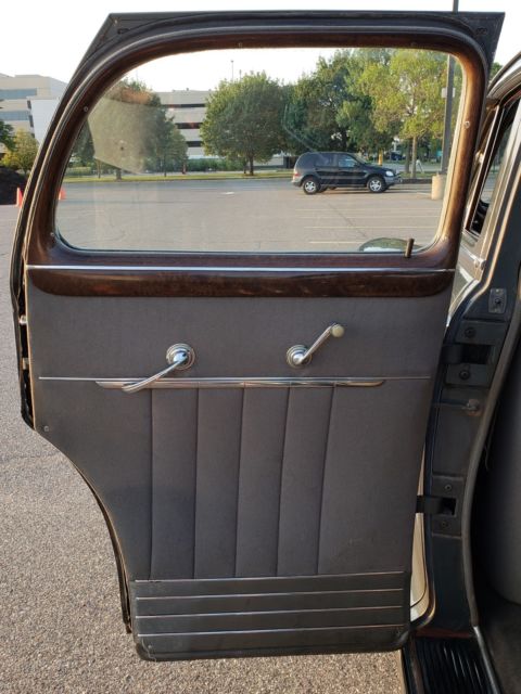 1941 Cadillac Series 61 - photo 11