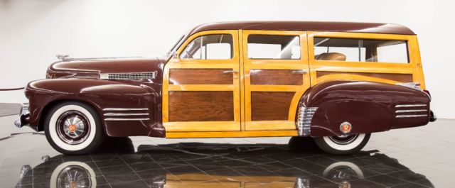 1941 Cadillac Series 61 Woodie Station Wagon - photo 3