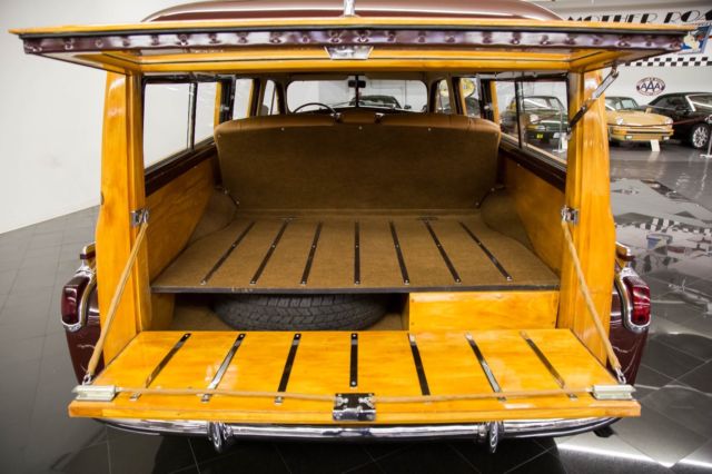 1941 Cadillac Series 61 Woodie Station Wagon - photo 7