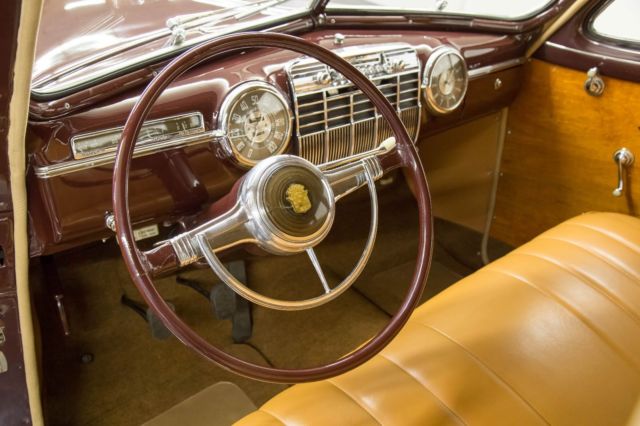 1941 Cadillac Series 61 Woodie Station Wagon - photo 8