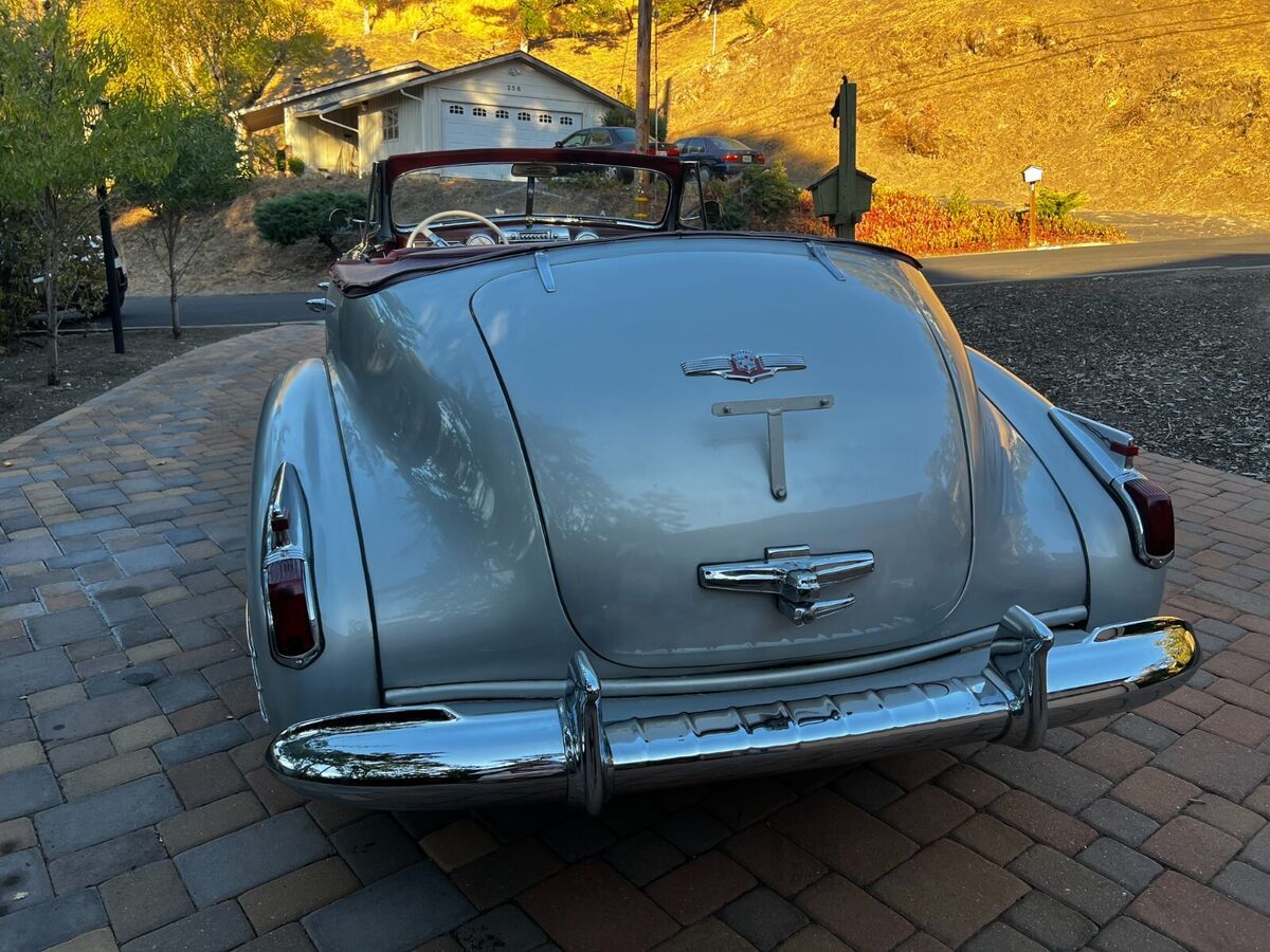 1941 Cadillac Model 62 Convertible Sedan - photo 11