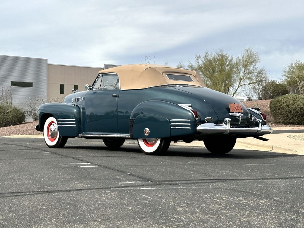 1941 Cadillac Series 62 Convertible Coupe - photo 7