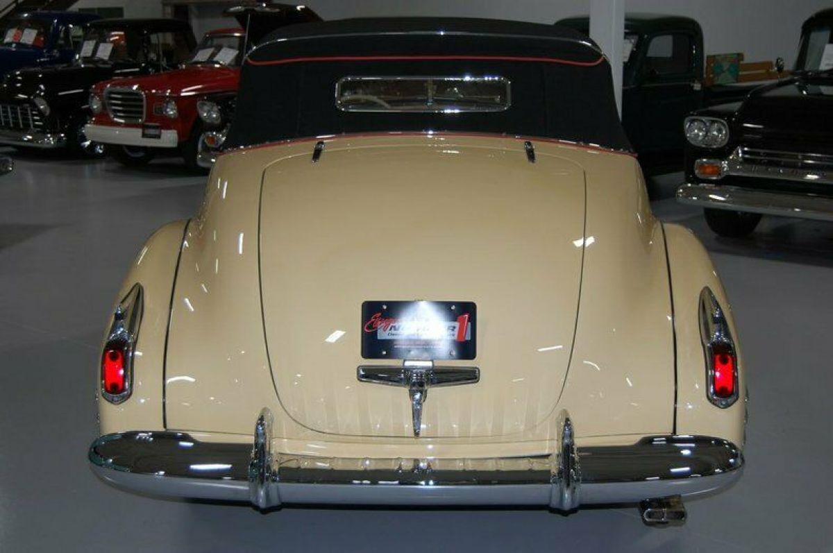 1941 Cadillac Series 62 Convertible - photo 3