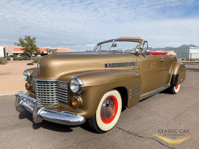 1941 Cadillac Series 62 Convertible Sedan