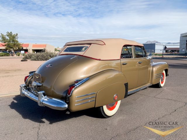 1941 Cadillac Series 62 Convertible Sedan - photo 12