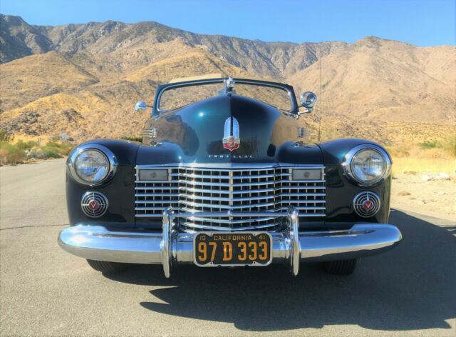 1941 Cadillac Series 62 Deluxe Convertible Coupe - photo 4