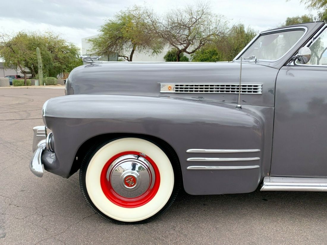 1941 Cadillac Series 62 Deluxe Convertible Coupe - photo 13