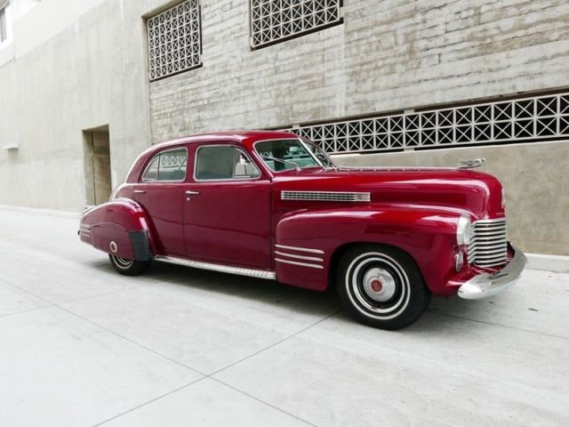 1941 Cadillac Series 62 4 Door Low Miles Fender Skirt - photo 2