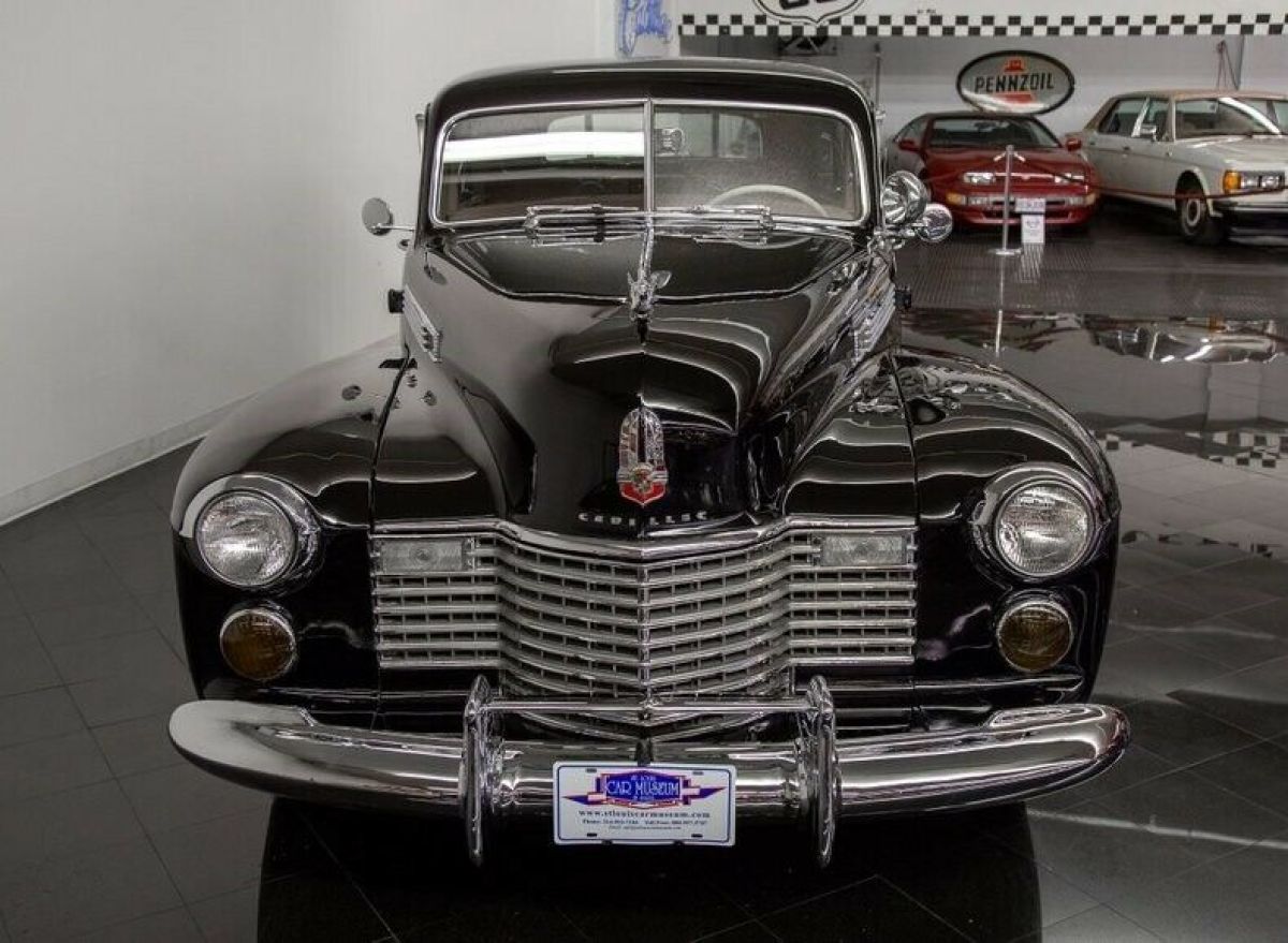 1941 Cadillac Sixty-Special Fleetwood Imperial - photo 11