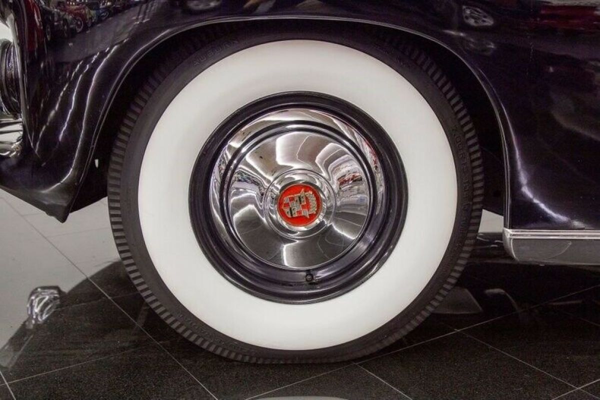 1941 Cadillac Sixty-Special Fleetwood Imperial - photo 9
