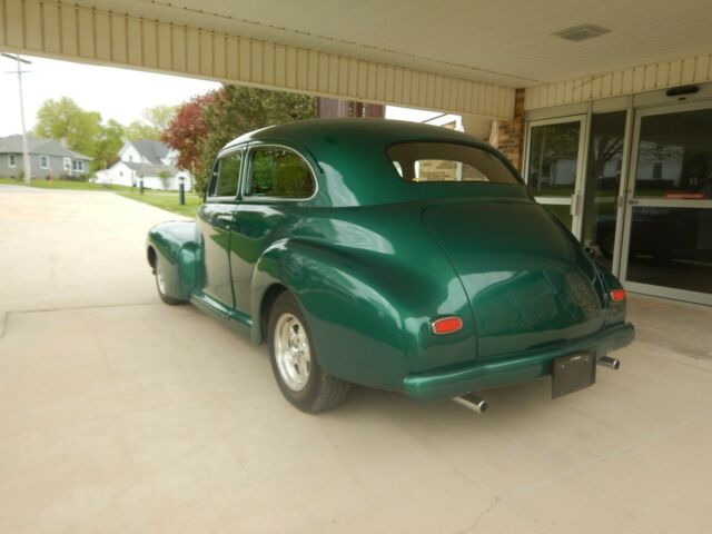 1941 Chevrolet 2 door Sedan - photo 2