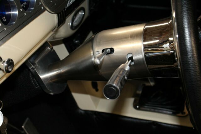 1941 Chevrolet Street Rod Beautiful Custom Restoration - 170 Pics 3 Videos - photo 11