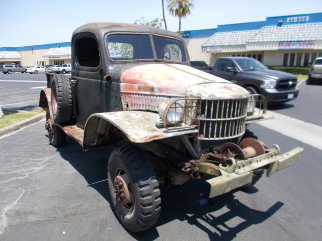 1941 Dodge Power Wagon - photo 3