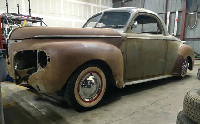1941 Dodge Luxury Liner 3-window business coupe custom 1941 Dodge Luxury Liner Luxury Liner
