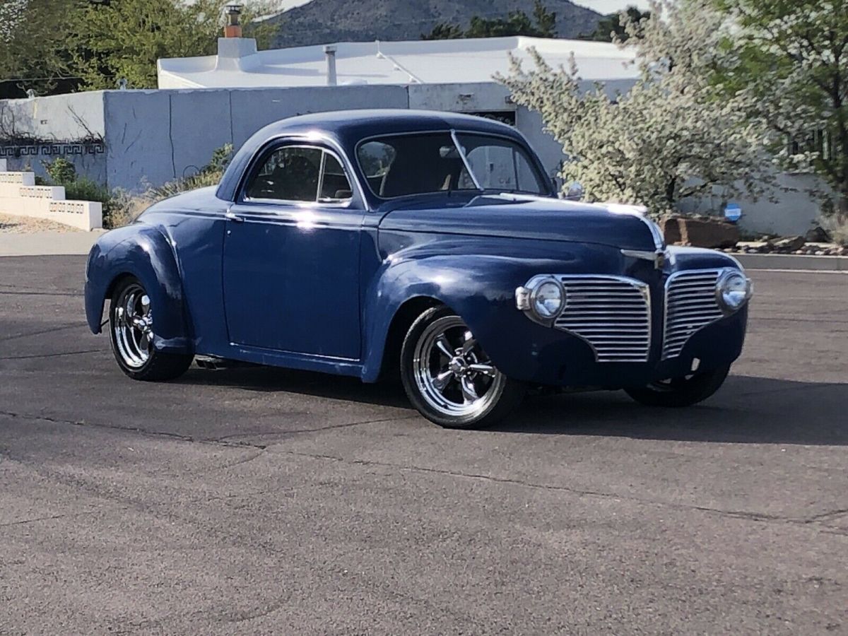 1941 Dodge luxury liner 3 window