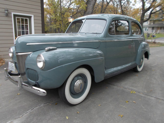 1941 Ford 2 DOOR SEDAN - photo 3