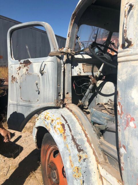 1941 Ford COE - photo 7