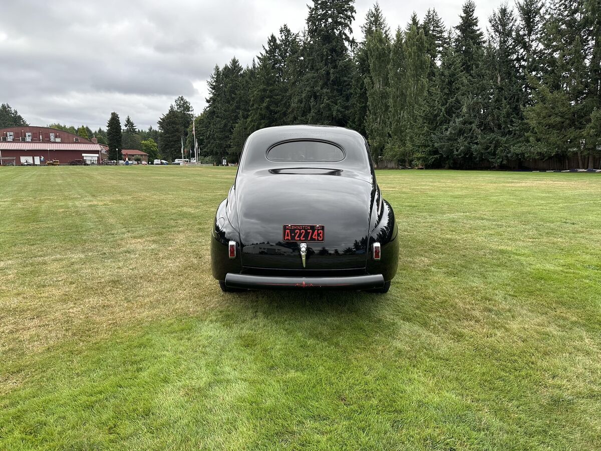 1941 Ford Coupe - photo 4