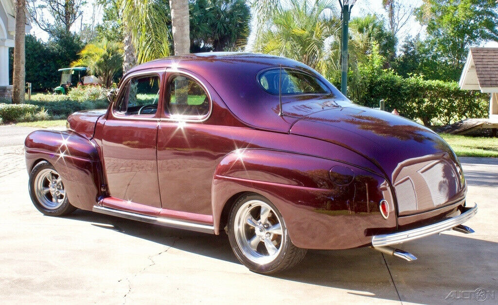 1941 Ford Deluxe Deluxe Coupe Resto-Mod / 5.0 HO V8 / Automatic - photo 4