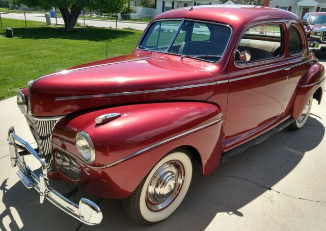 1941 Ford Super Deluxe COUPE - photo 2